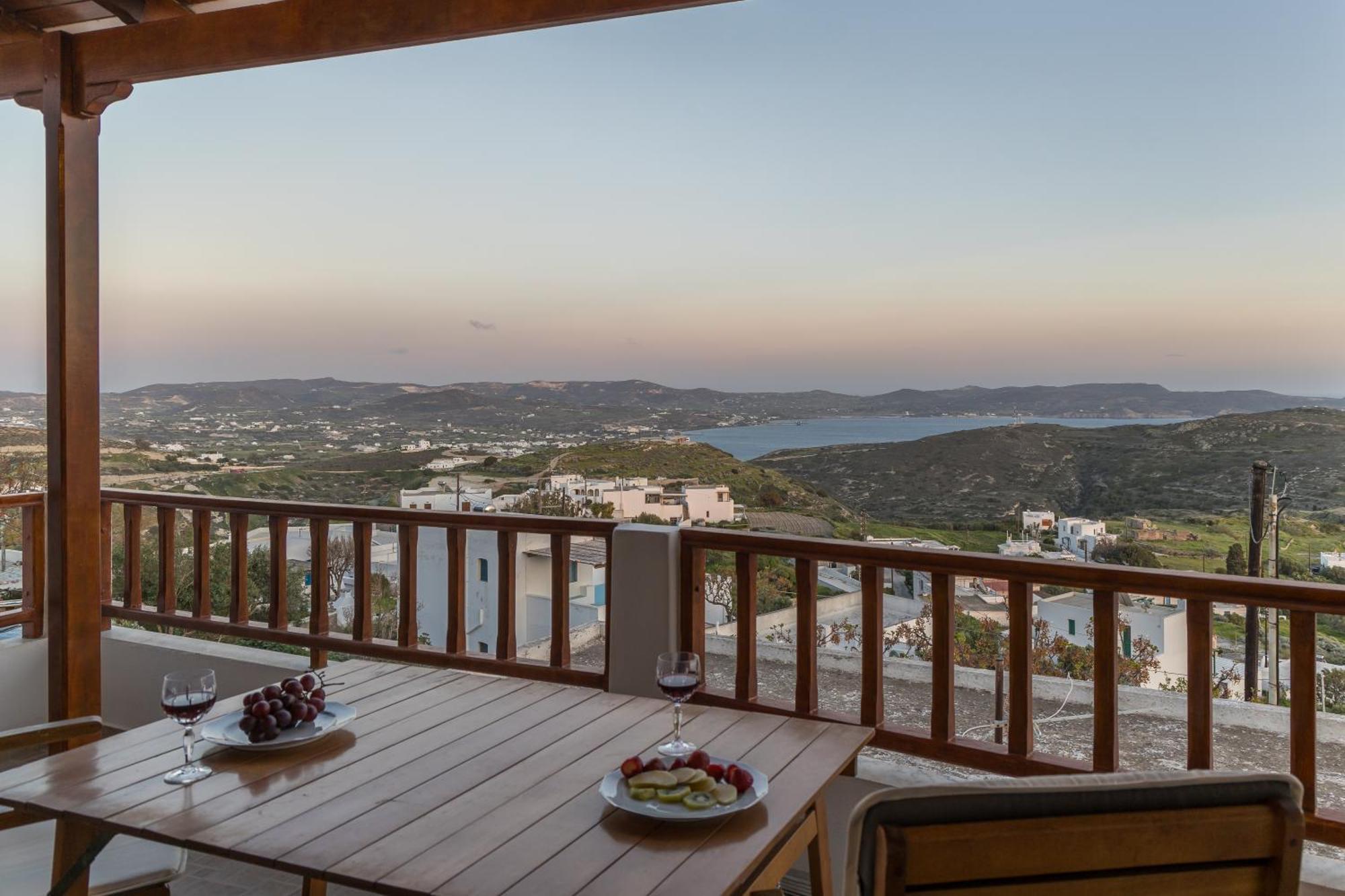 Uncle John'S House With View Villa Tripití Buitenkant foto